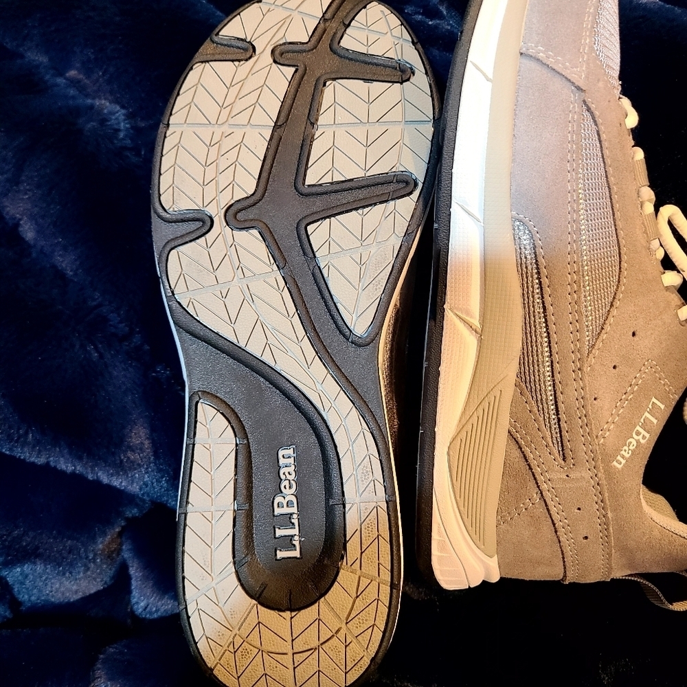 L.L. Bean's Comfort Fitness Walking Shoes Suede Mesh New - Picture 4 of 5